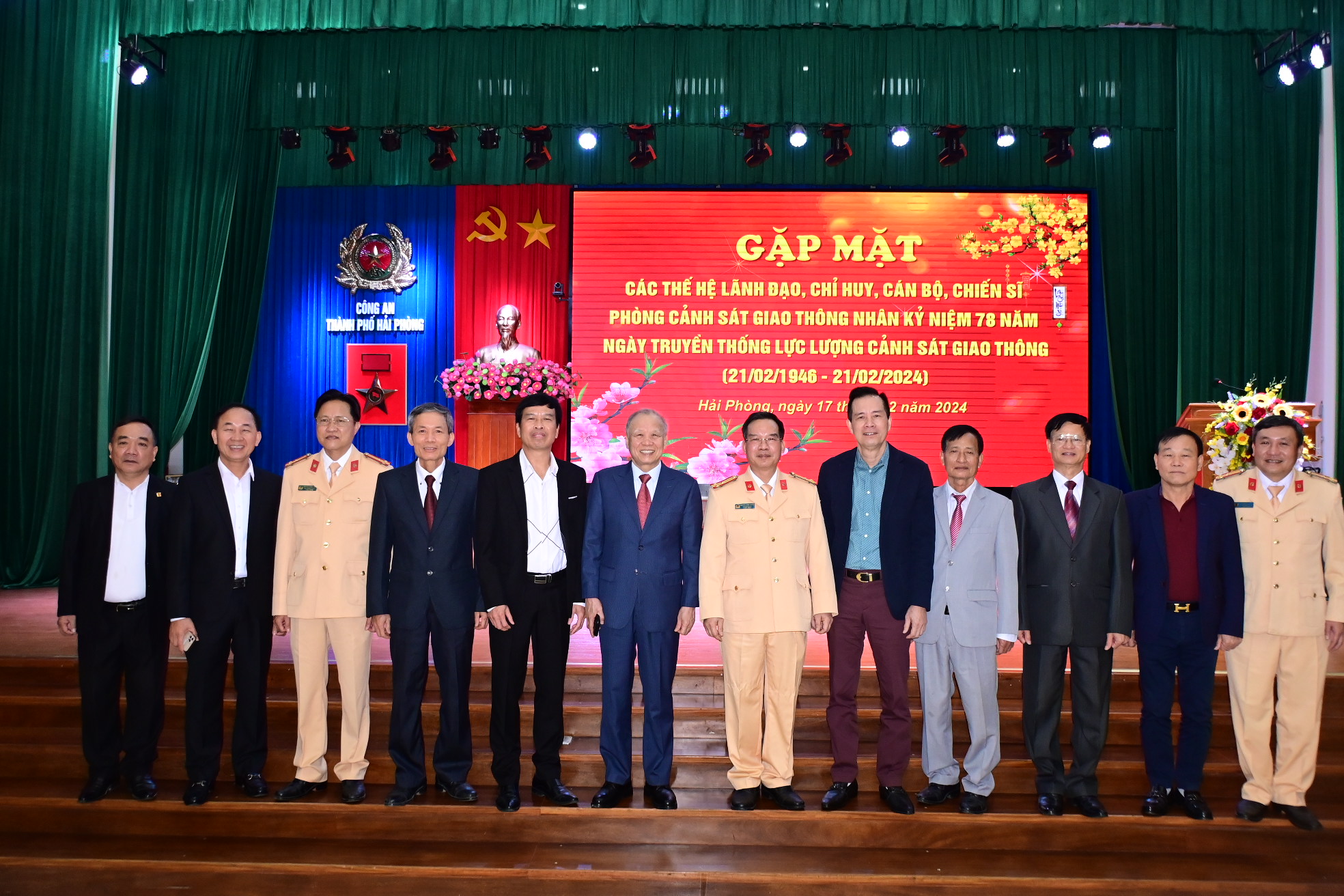 Kỷ niệm 78 năm ngày truyền thống lực lượng Cảnh sát giao thông Công an thành phố